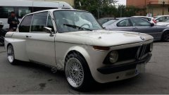 1975 model BMW 2002'nin modifiyeli hali 2