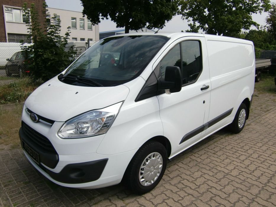 Ford Transit (2014).jpeg